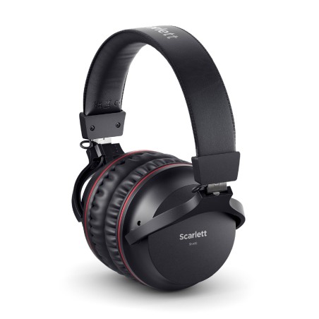 Bundle Focusrite Scarlett Solo Studio 4th gen - con Scheda Audio - con Cuffia SH-450 - con...